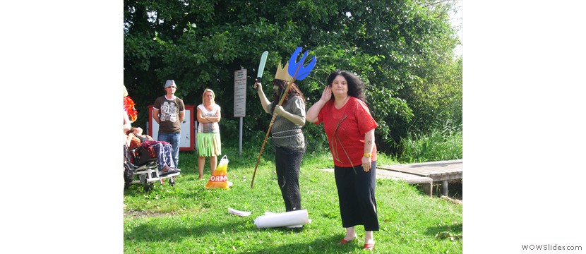 Der Chor ist ja kaum zu hören Der Chor ist ja kaum zu hören