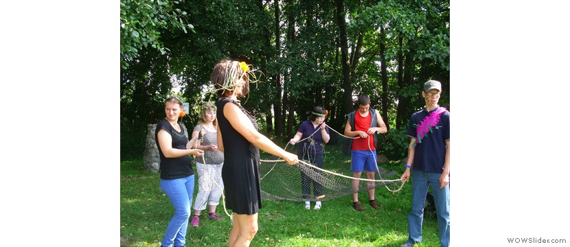 Die Häscher machen sich bereit Die Häscher machen sich bereit